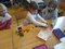2022.11.03_-_006_-_1a-Klasse_beim_Forschen